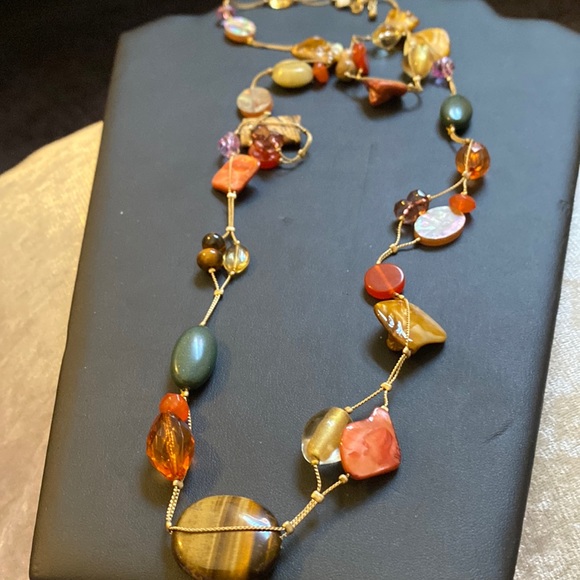 Lia Sophia stone and crystal necklace NWT! - Picture 1 of 3